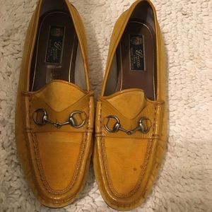 Yellow velvet Gucci loafer